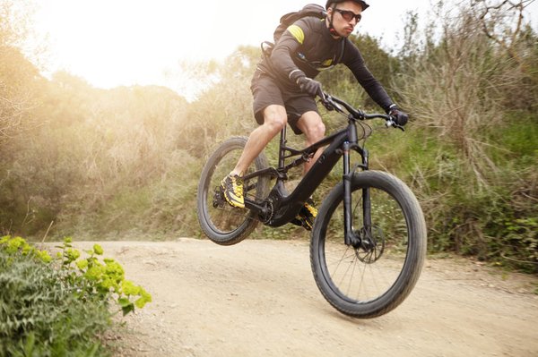 Quels muscles travaille-t-on réellement en pratiquant le vélo électrique ?