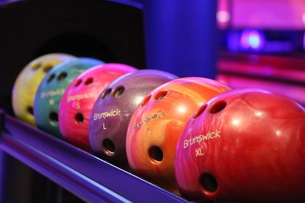 Comment sélectionner les meilleures boules de bowling ?